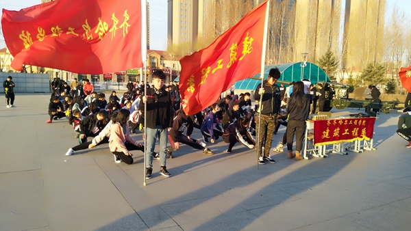 1556071777205003.jpg 马拉松5.jpg