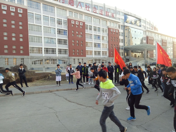 1556071737991021.jpg 马拉松.jpg