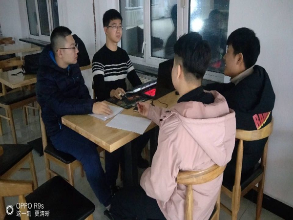 和李荣.jpg