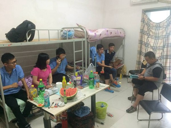 机电系领导赴安徽格力电气合肥有限公司解决实习生遇到的问题